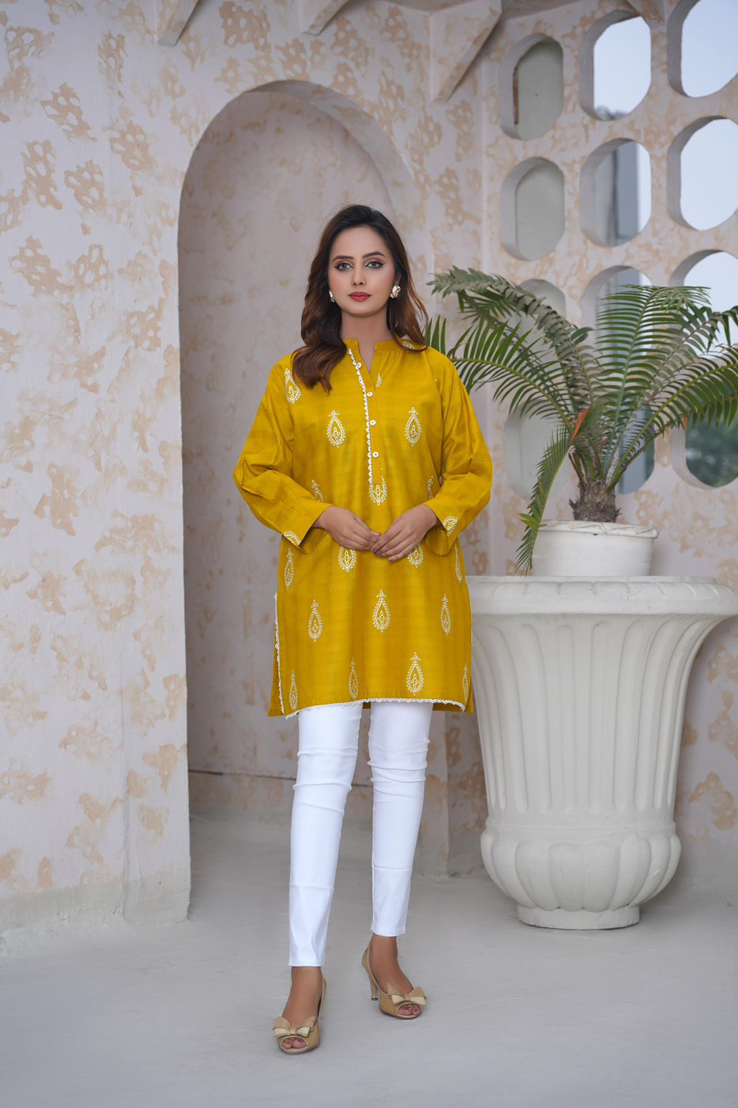 🎀 Everyday Bloom Floral Cotton Kurti – Fresh & Effortlessly Chic
